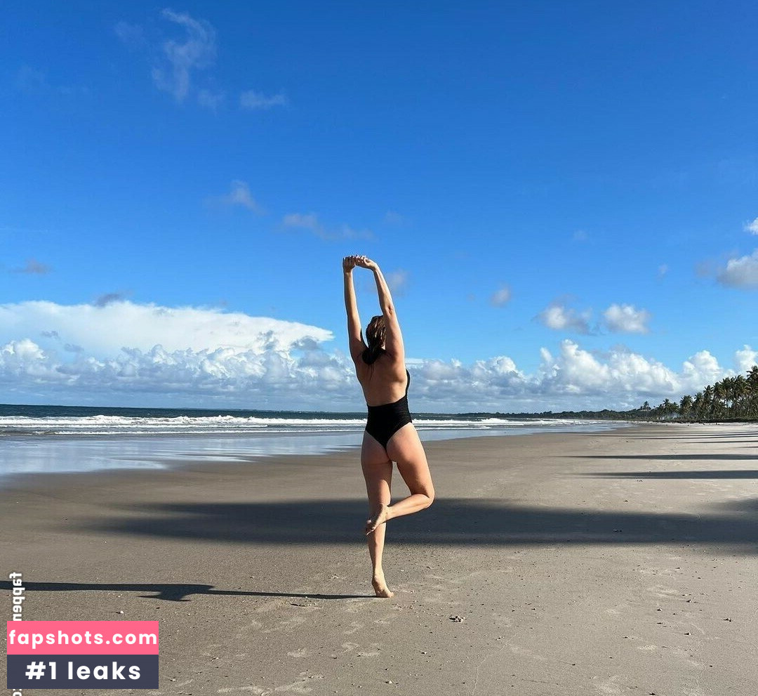 Mariana Ximenes gallery photo #64