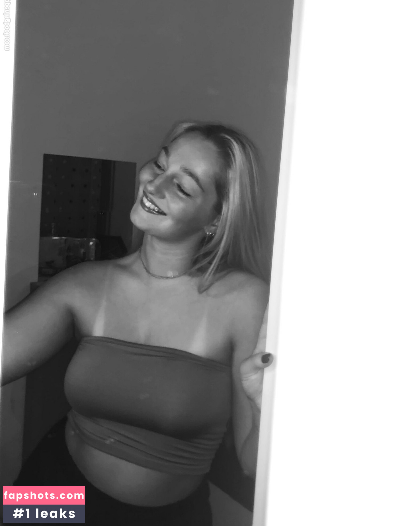 Marianasilva22 gallery photo #3