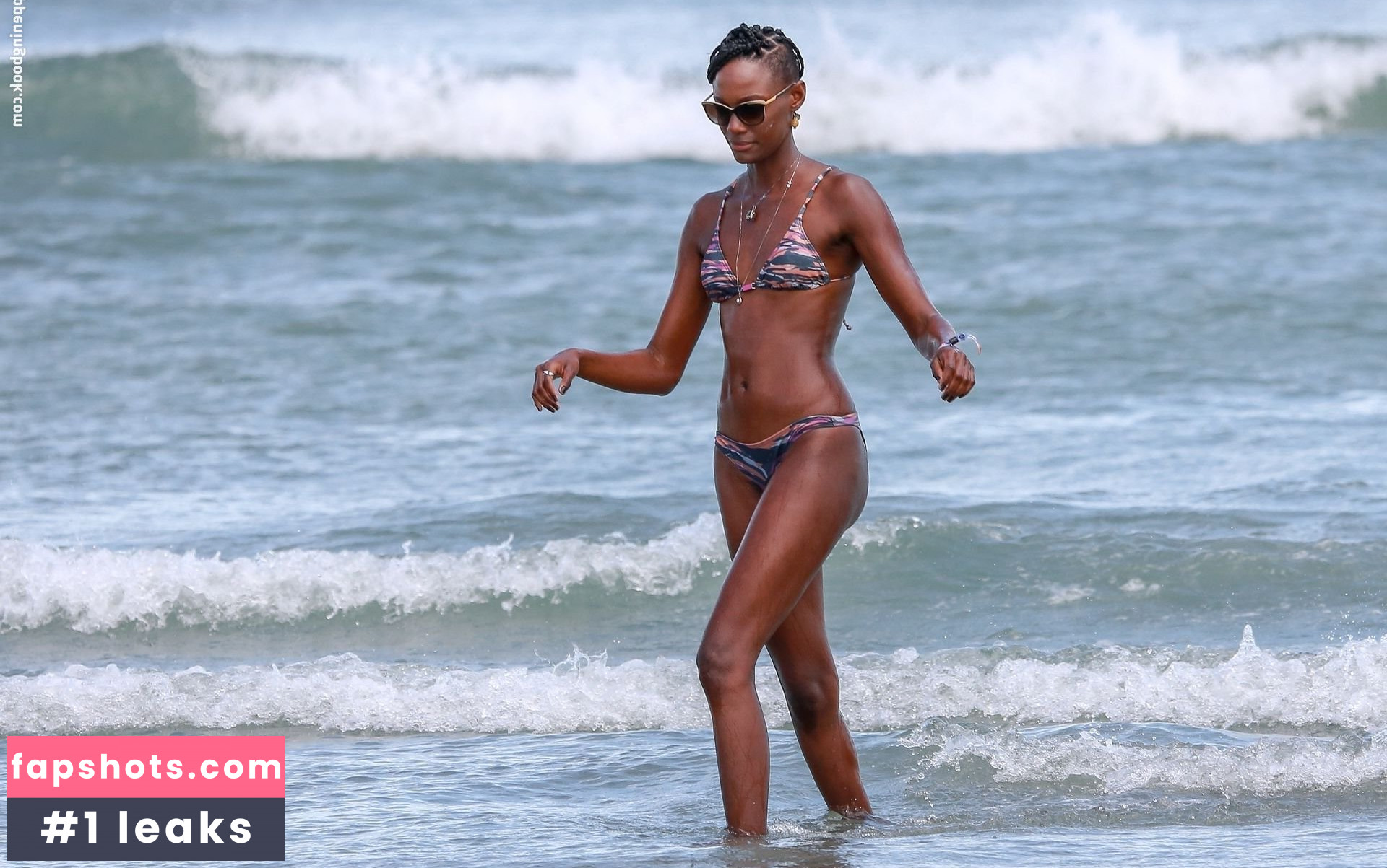 Mariane Calazan gallery photo #27