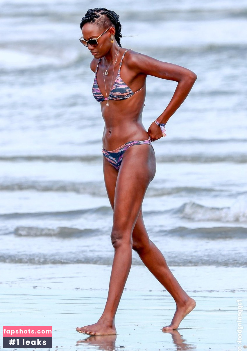 Mariane Calazan gallery photo #43