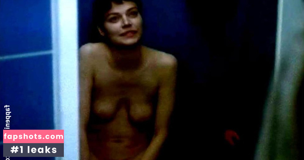 Marianne Denicourt gallery photo #17