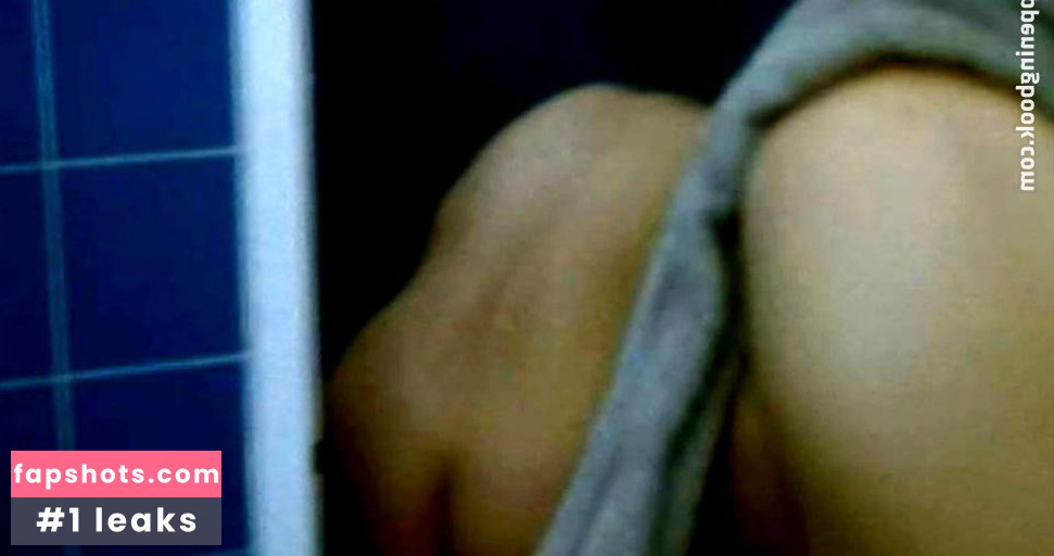 Marianne Denicourt gallery photo #10