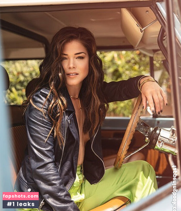 Marie Avgeropoulos gallery photo #17