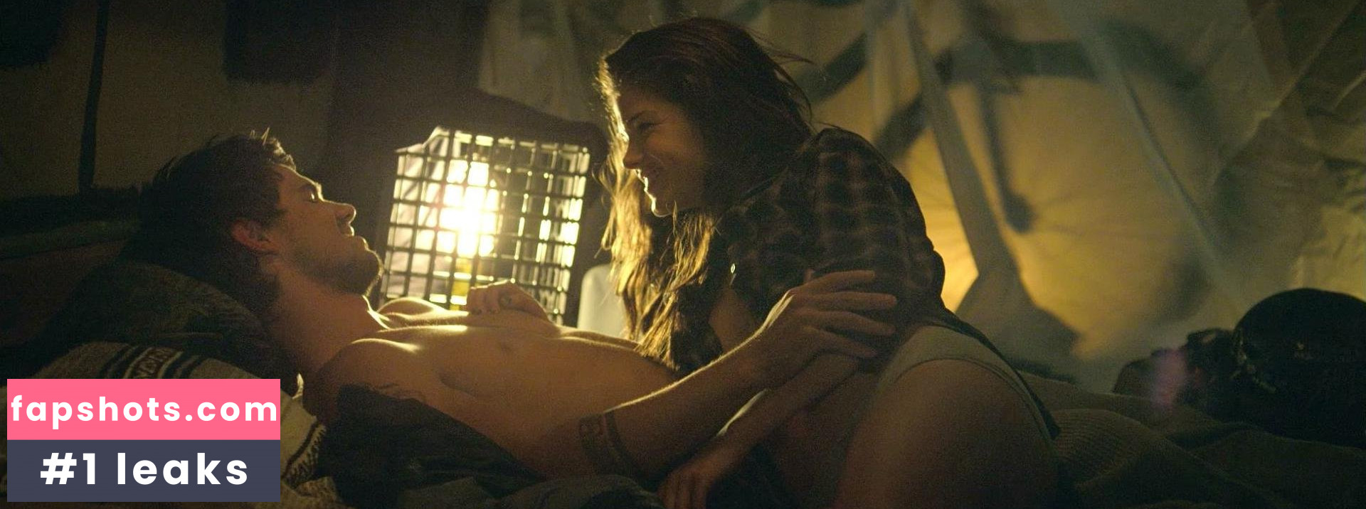 Marie Avgeropoulos gallery photo #37