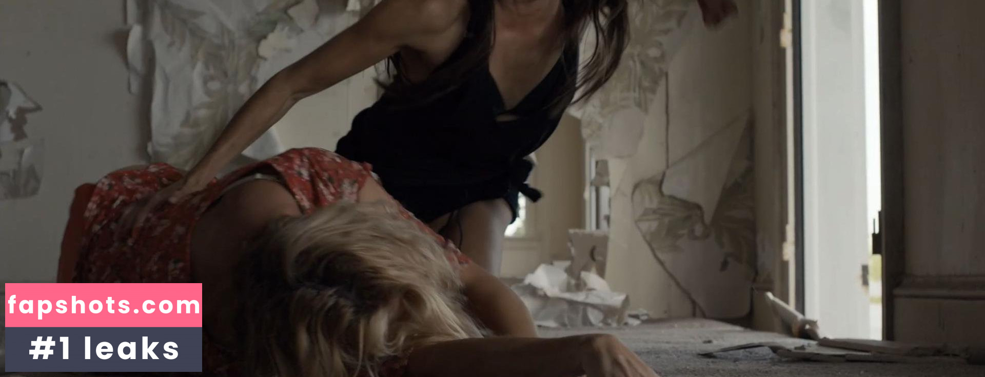 Marie Avgeropoulos gallery photo #48