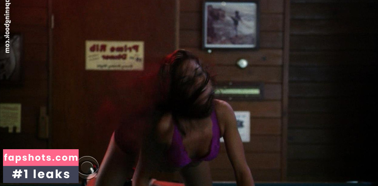 Marie Avgeropoulos gallery photo #55