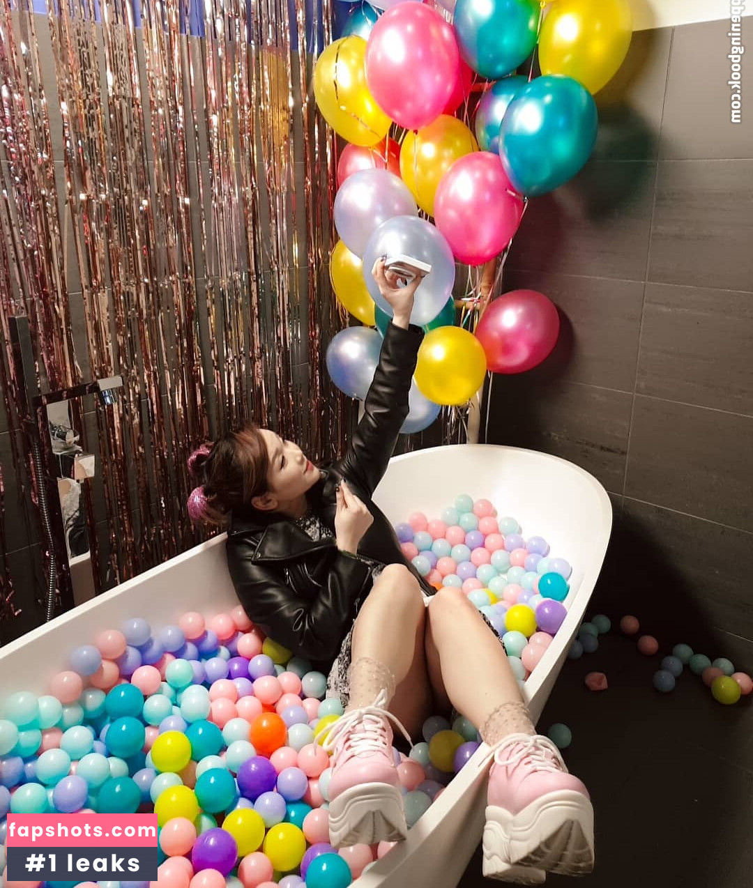 Marie C Palot Nude Leaks OnlyFans Photos #14 - Fapshots