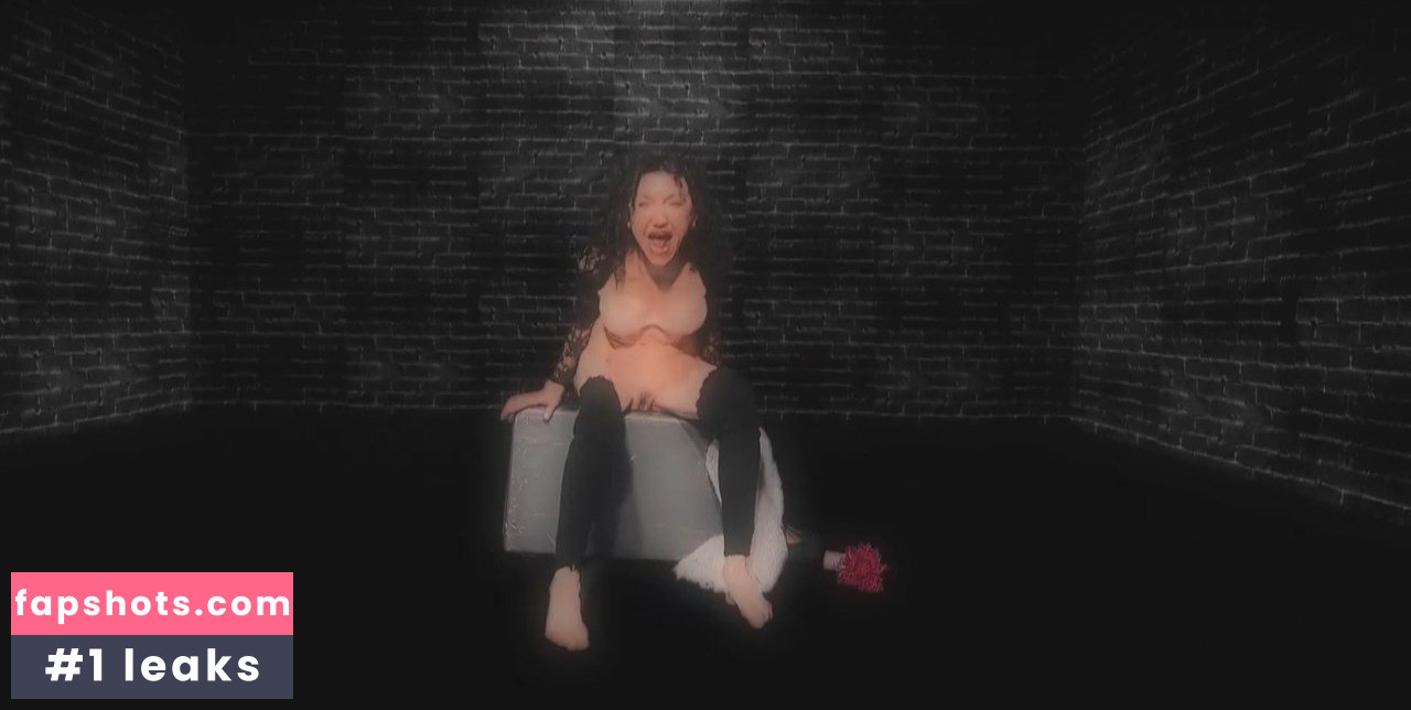 Marie-Cecile Gueguen gallery photo #4