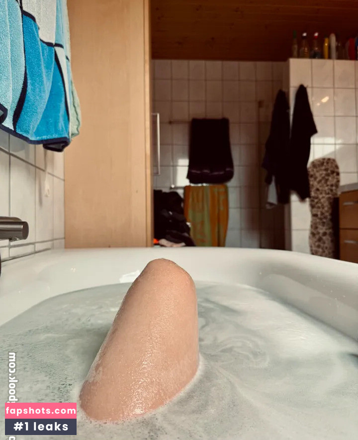 Marie Denise Schwarz gallery photo #11