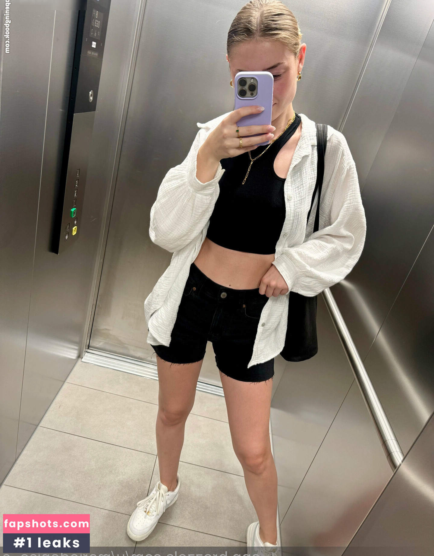 Marie Denise Schwarz gallery photo #26