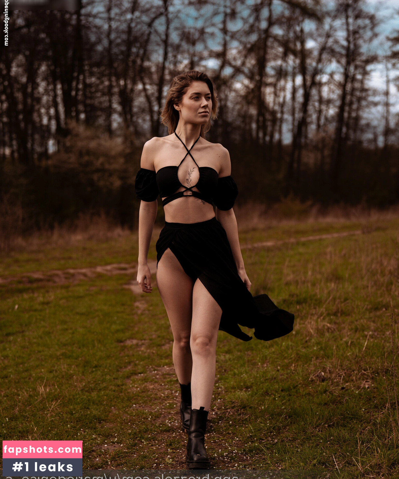 Marie Denise Schwarz gallery photo #31