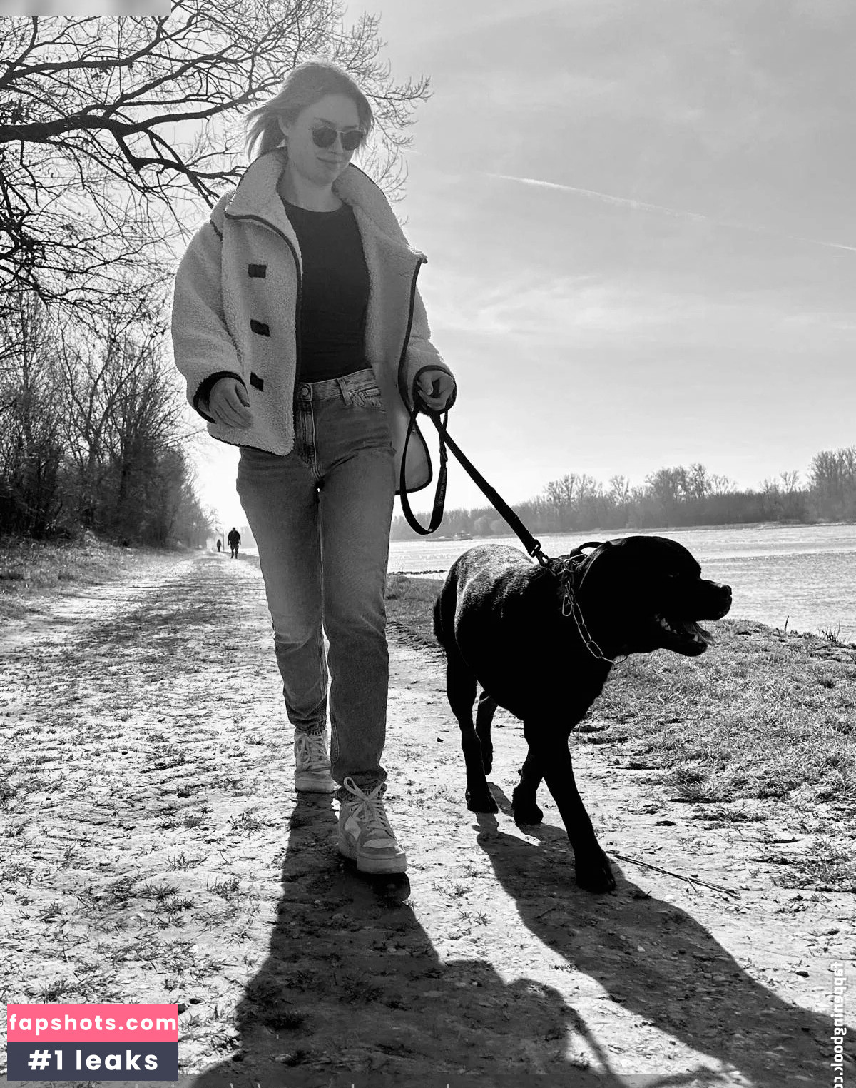 Marie Denise Schwarz gallery photo #5