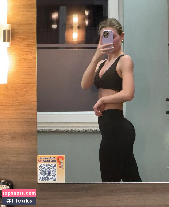 Marie Denise Schwarz gallery photo #6