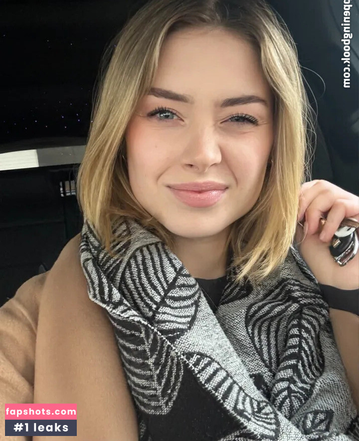 Marie Denise Schwarz gallery photo #9