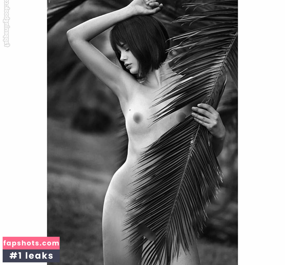 Marie Grippon gallery photo #22