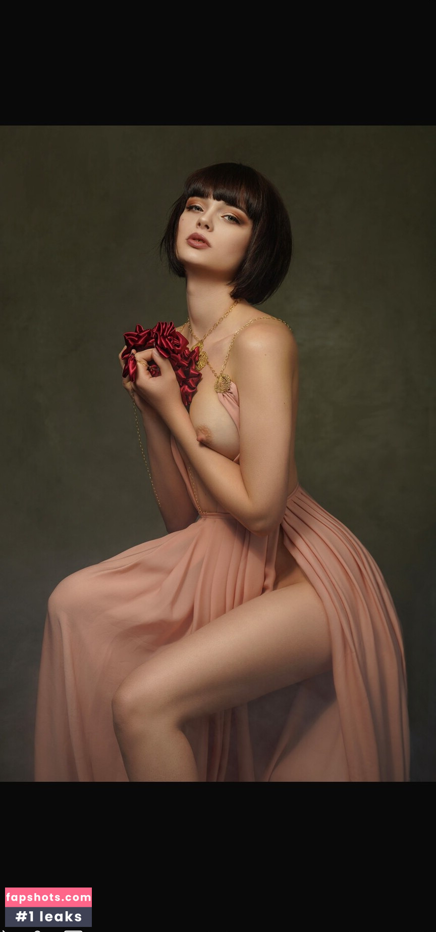 Marie Grippon gallery photo #88