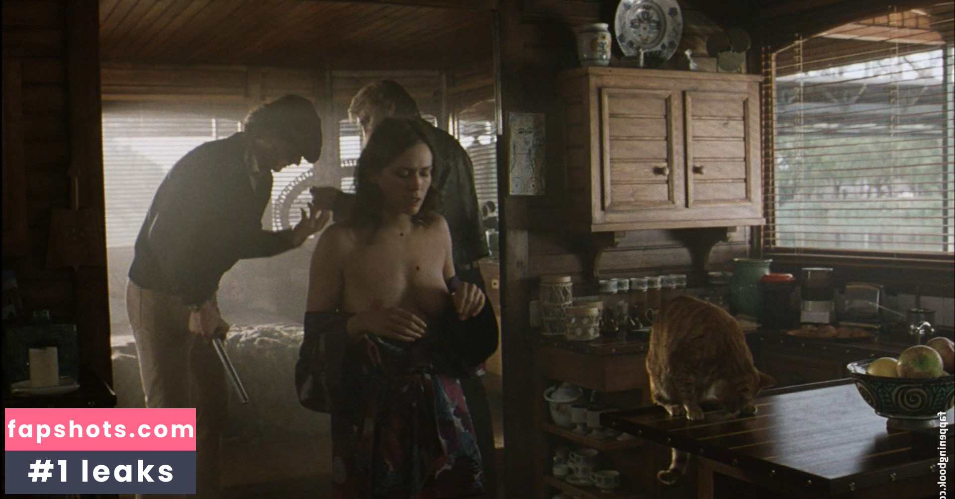 Marie-Josée Croze gallery photo #21