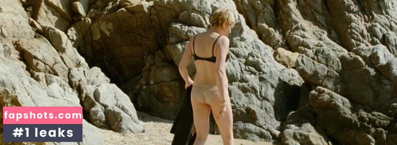 Marie-Josée Croze gallery photo #23