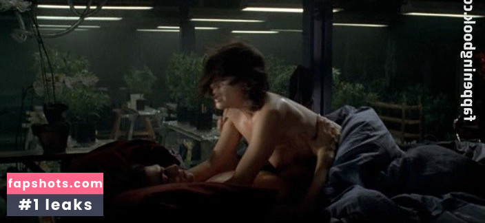 Marie-Josée Croze gallery photo #24