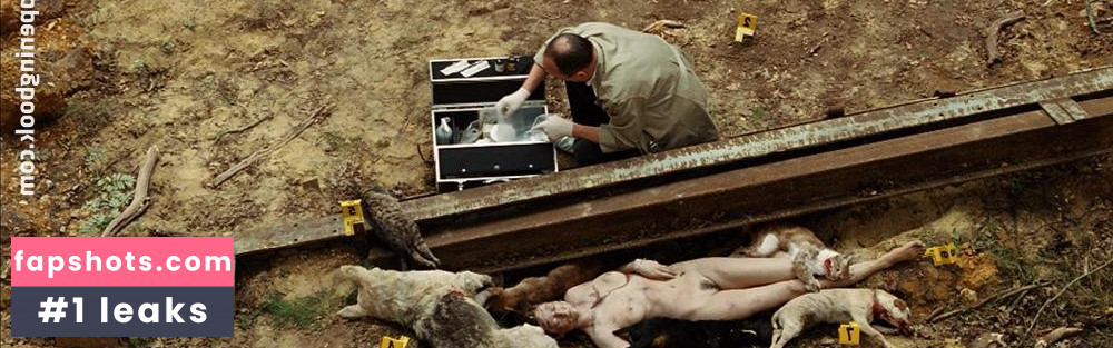 Marie-Josée Croze gallery photo #45