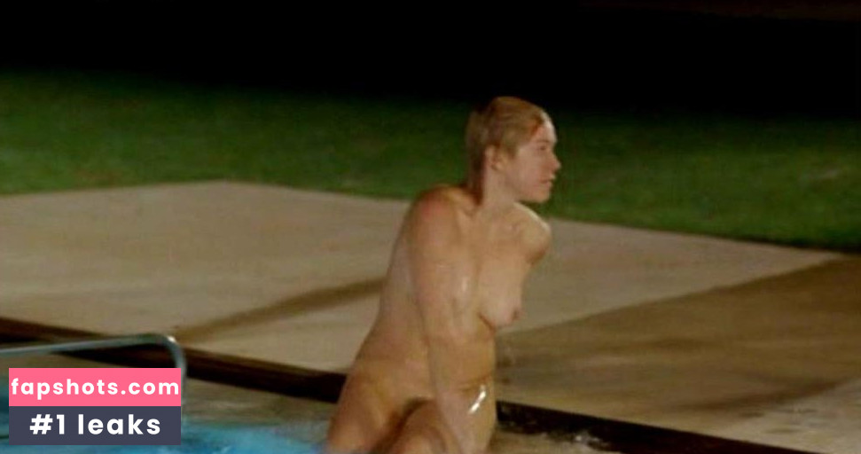 Marie-Josée Croze gallery photo #49