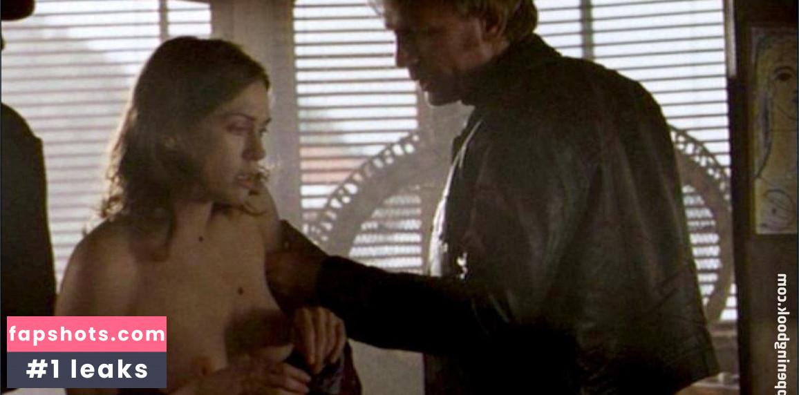 Marie-Josée Croze gallery photo #51