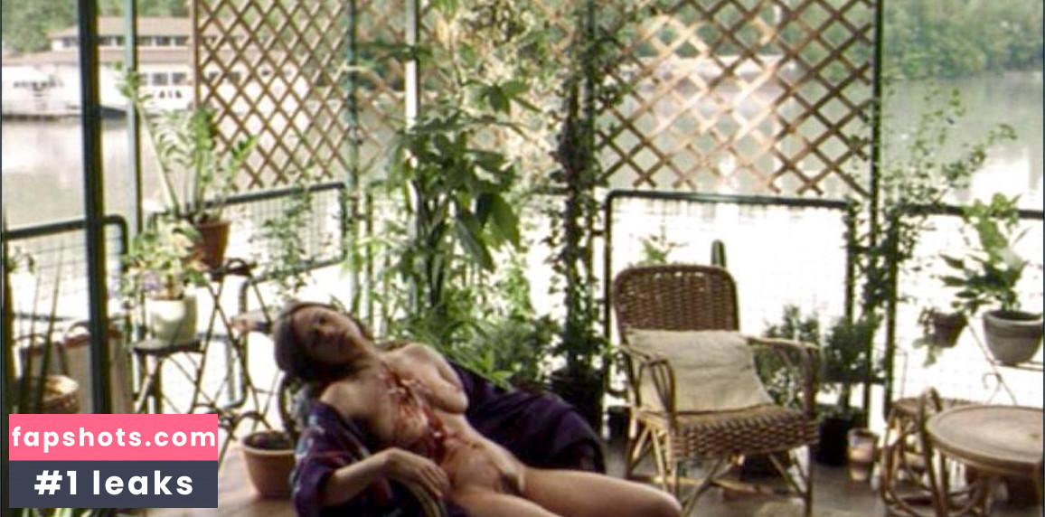 Marie-Josée Croze gallery photo #54