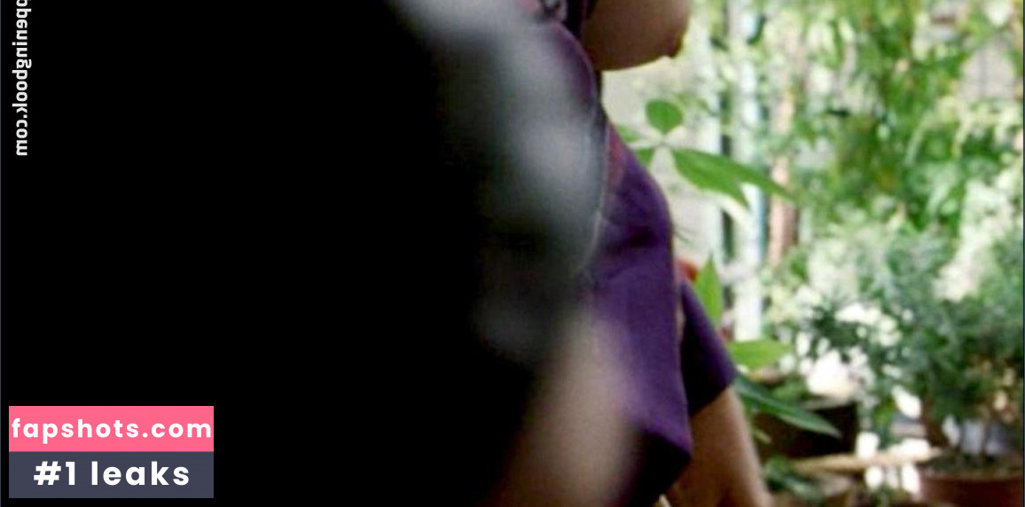 Marie-Josée Croze gallery photo #56