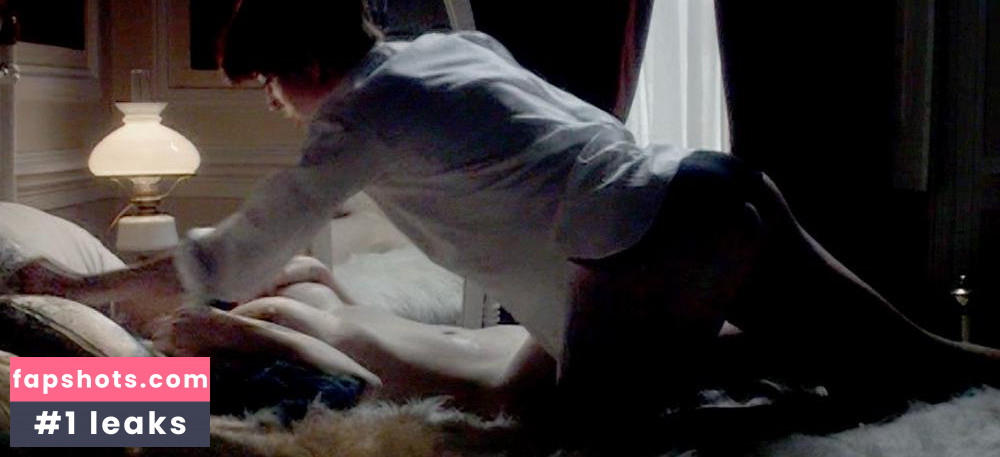 Marie Kremer gallery photo #5