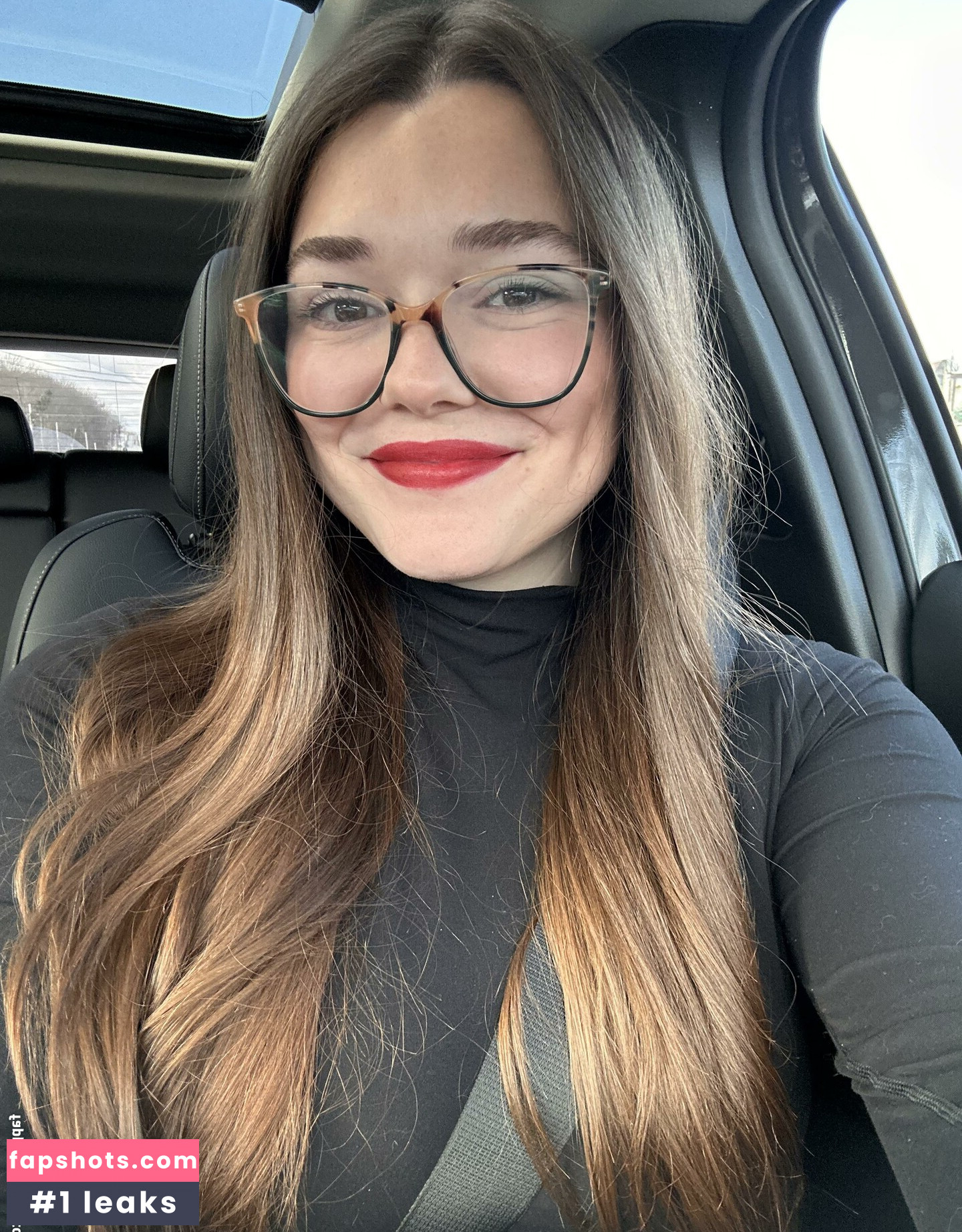 Marie gallery photo #5