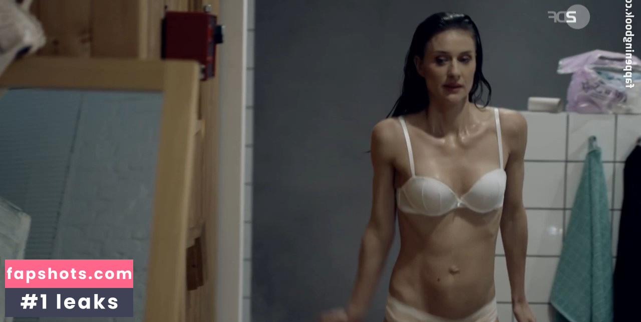 Marie Rönnebeck gallery photo #7