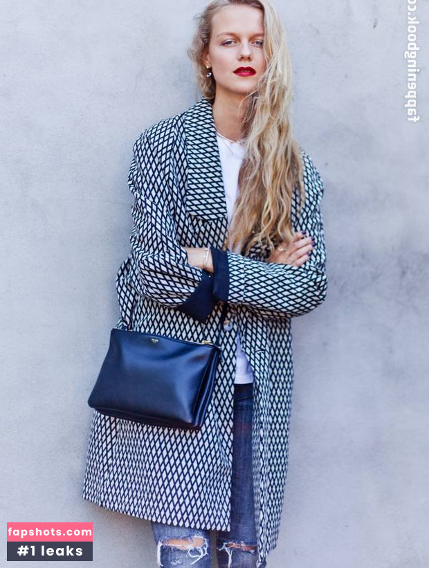 Marie von Behrens gallery photo #14