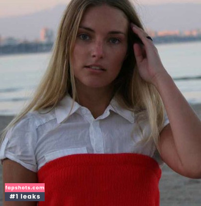 Marie von den Benken gallery photo #12