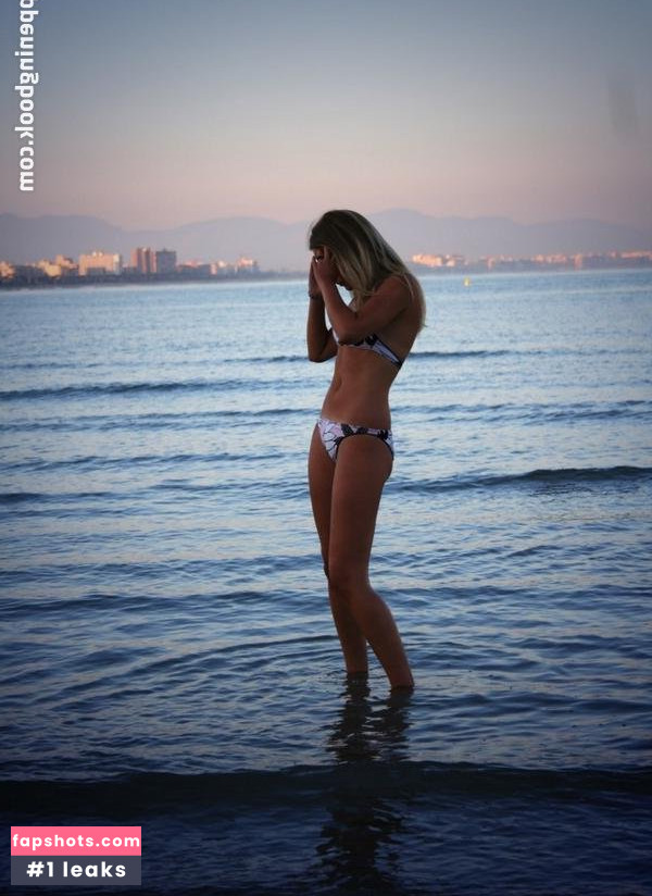 Marie von den Benken gallery photo #15