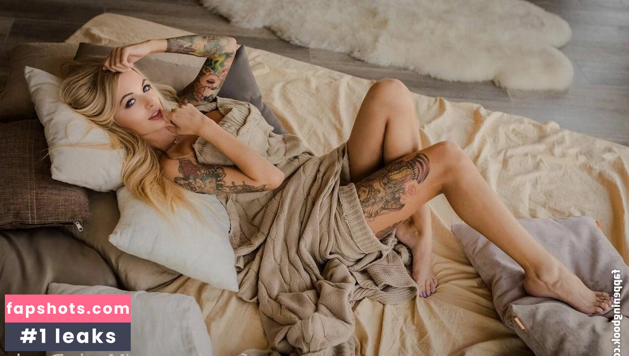 MarieDevis gallery photo #2