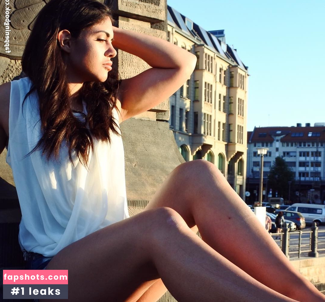 Mariedominique_ gallery photo #34