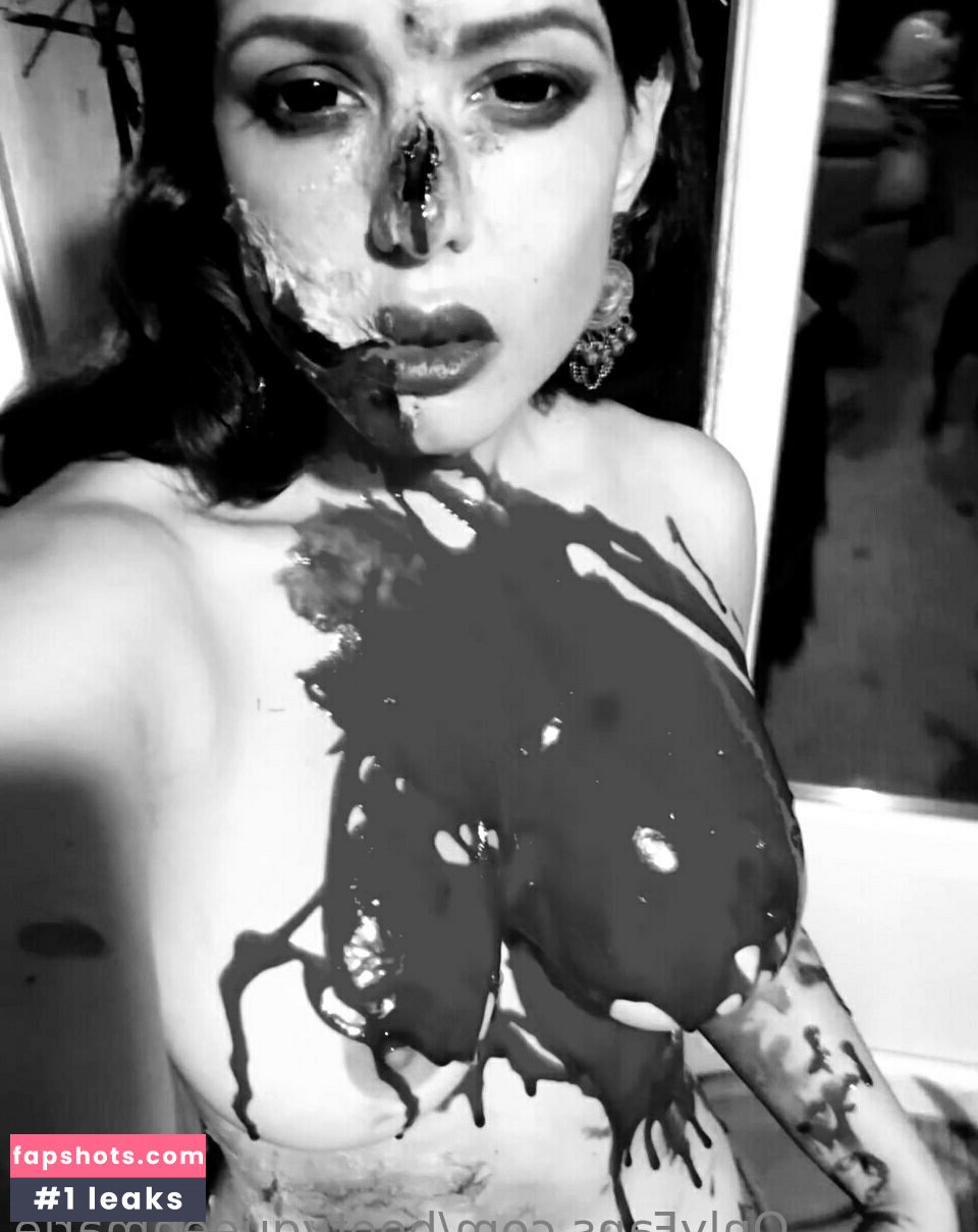 Mariedominique_ gallery photo #5