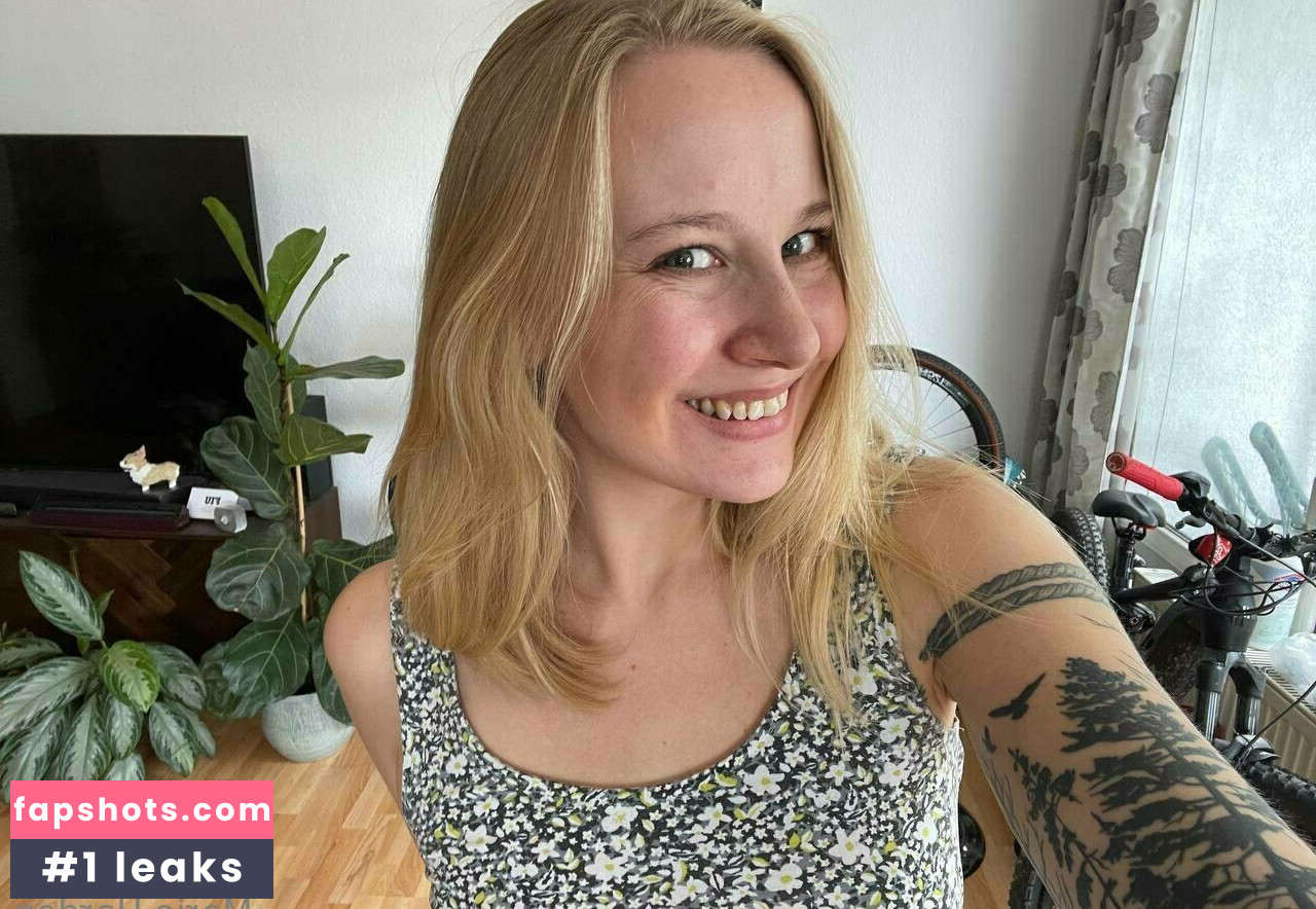 mariehardon gallery photo #6