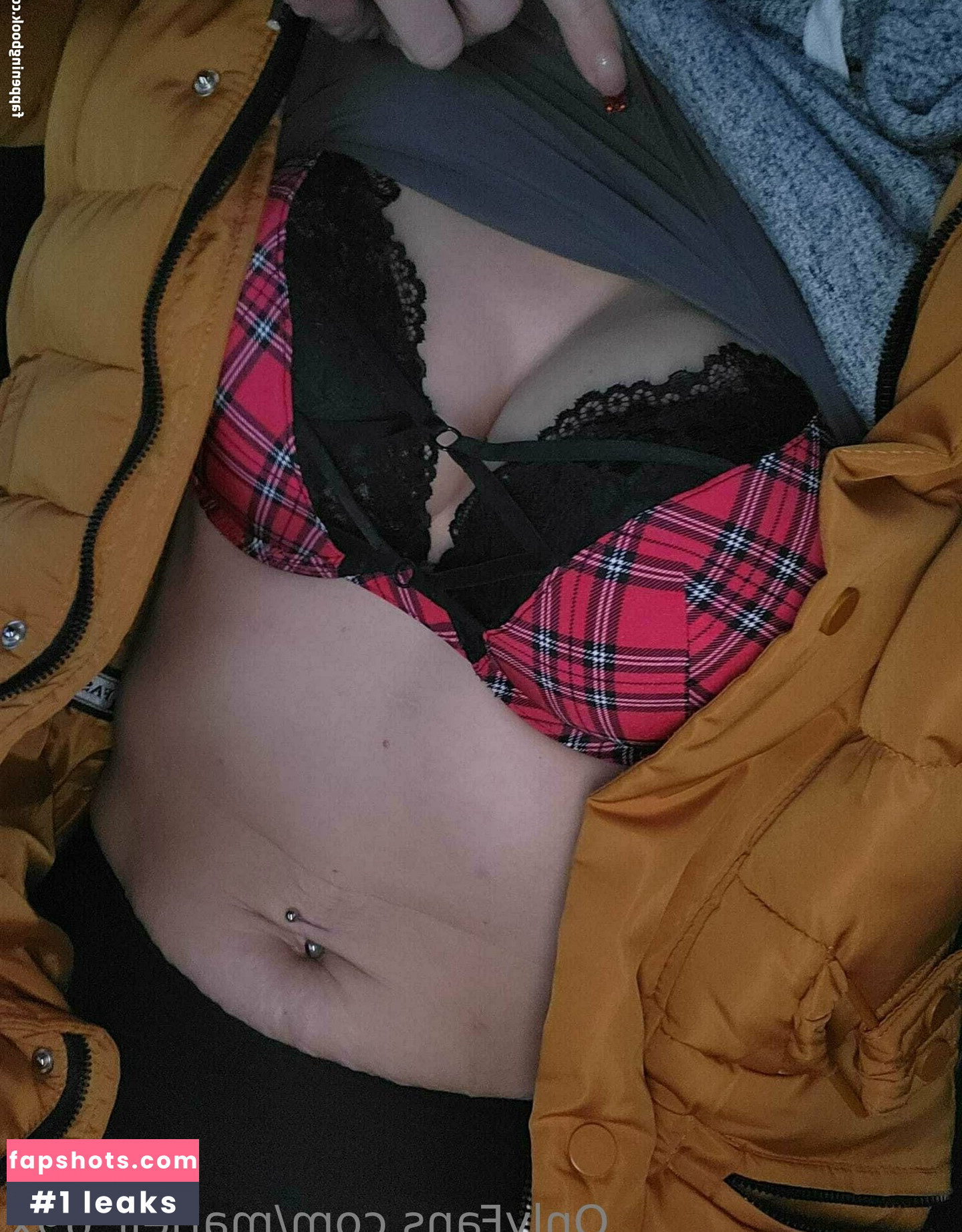 mariell_69x gallery photo #22