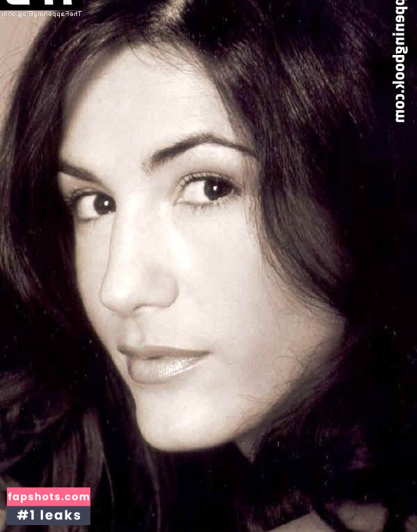 Mariella Ahrens gallery photo #45