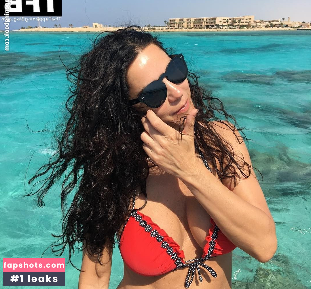 Mariella Ahrens gallery photo #59