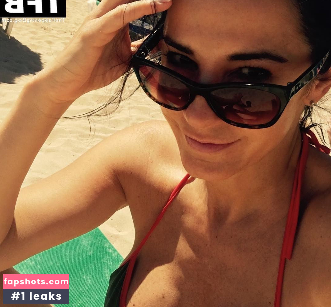 Mariella Ahrens gallery photo #68