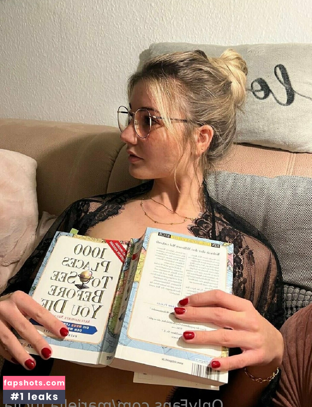 Mariella Fucila Nude Leaks OnlyFans Photos #23 - LeakJerk