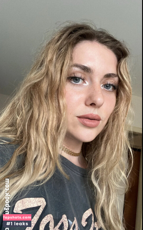 MariiD gallery photo #8