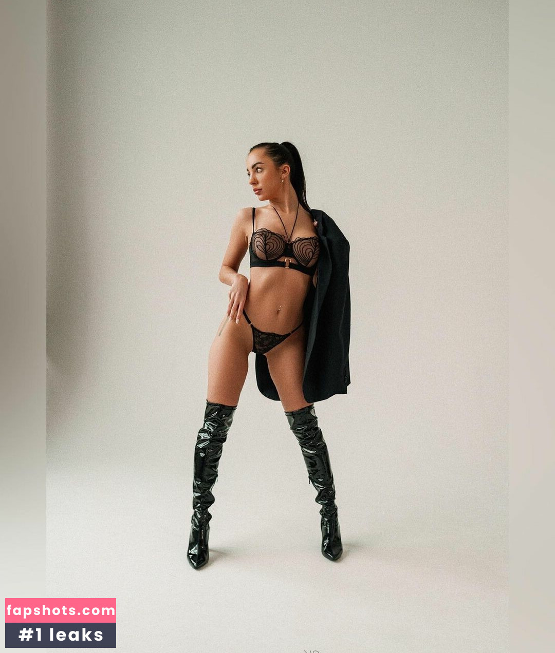 marikadurka__ gallery photo #4