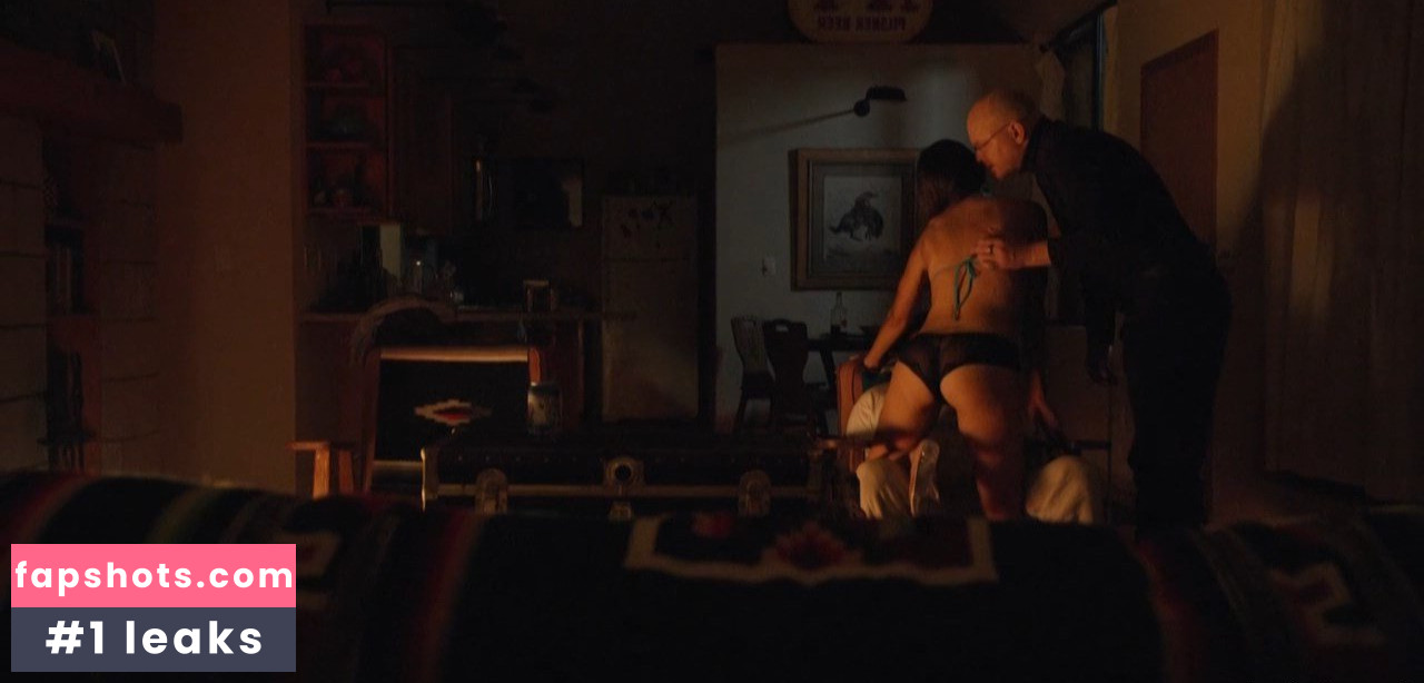 Mariko Munro gallery photo #5