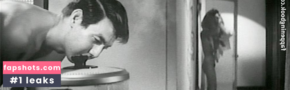 Mariko Ogawa gallery photo #6