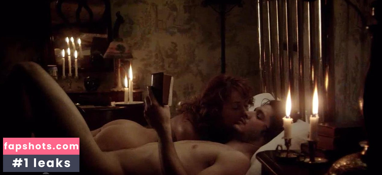 Mariloup Wolfe nude babe gallery