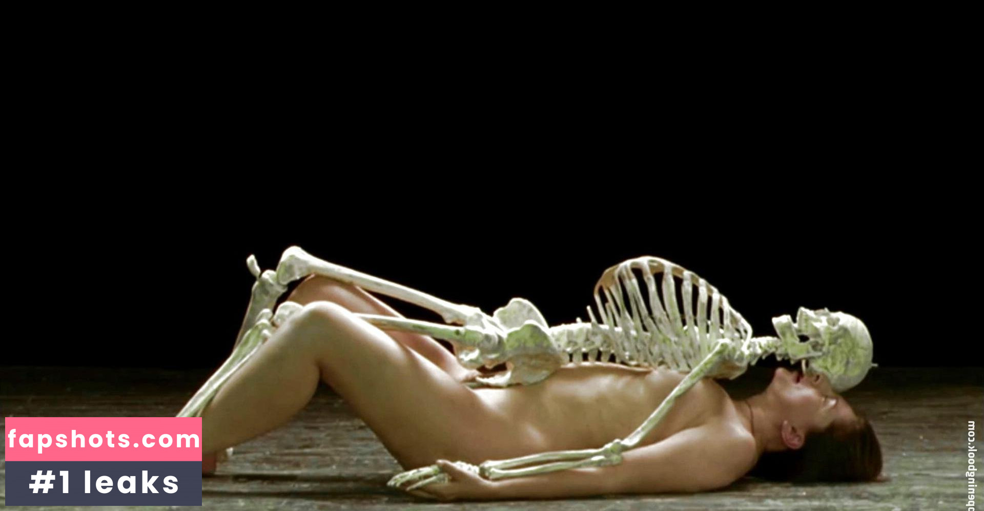 Marina Abramovic gallery photo #3