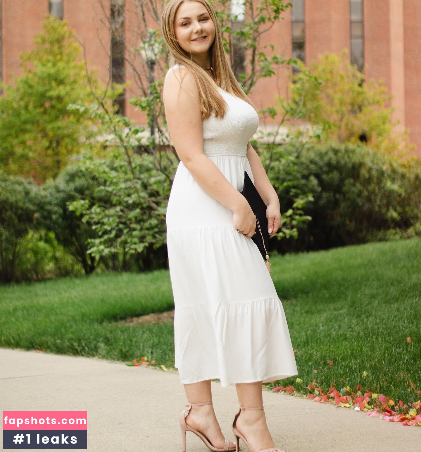 Marina Brooks Nude Leaks OnlyFans Photos #3 - LeakJerk